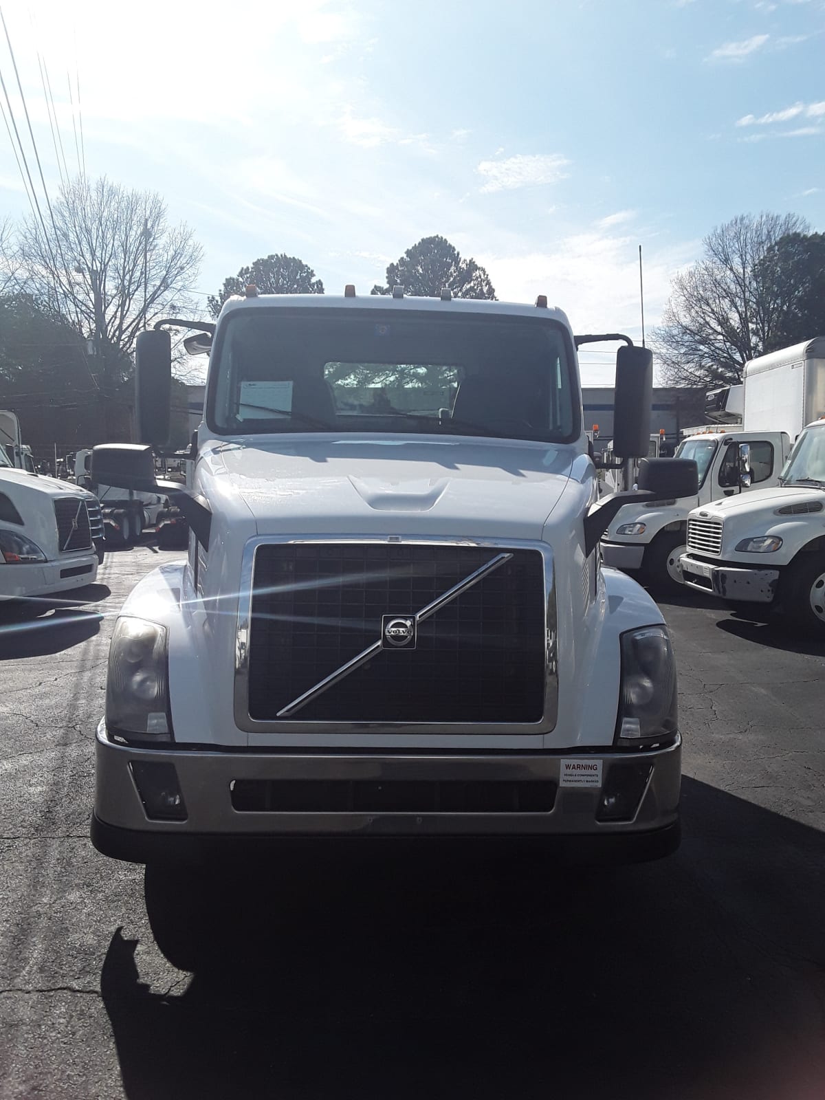 2017 Volvo VNL64TRACTOR 680226