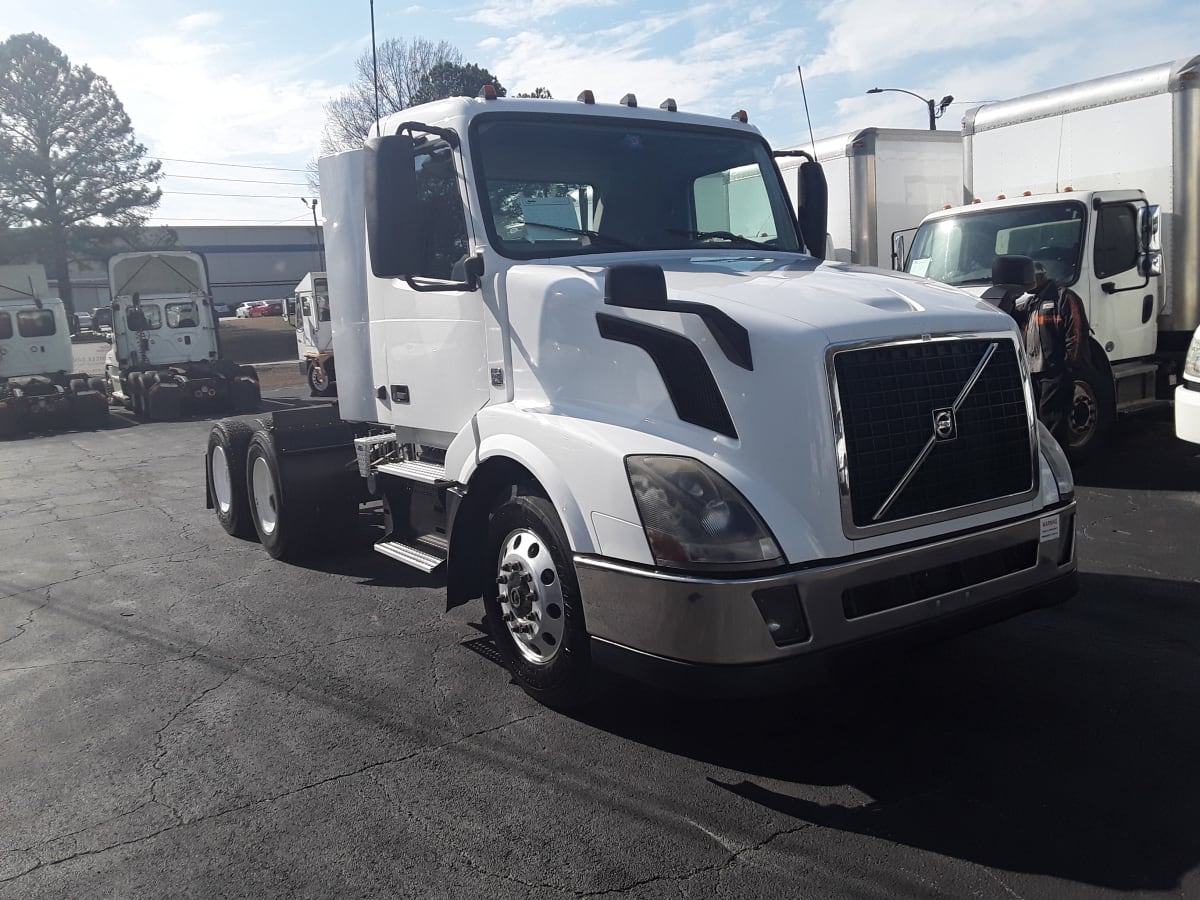 2017 Volvo VNL64TRACTOR 680226