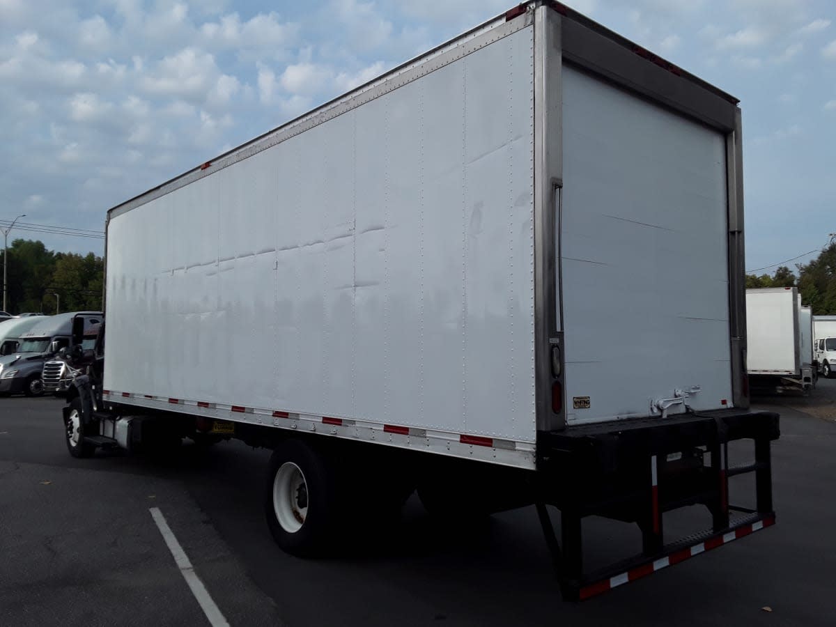 2018 Freightliner M2 106 680262