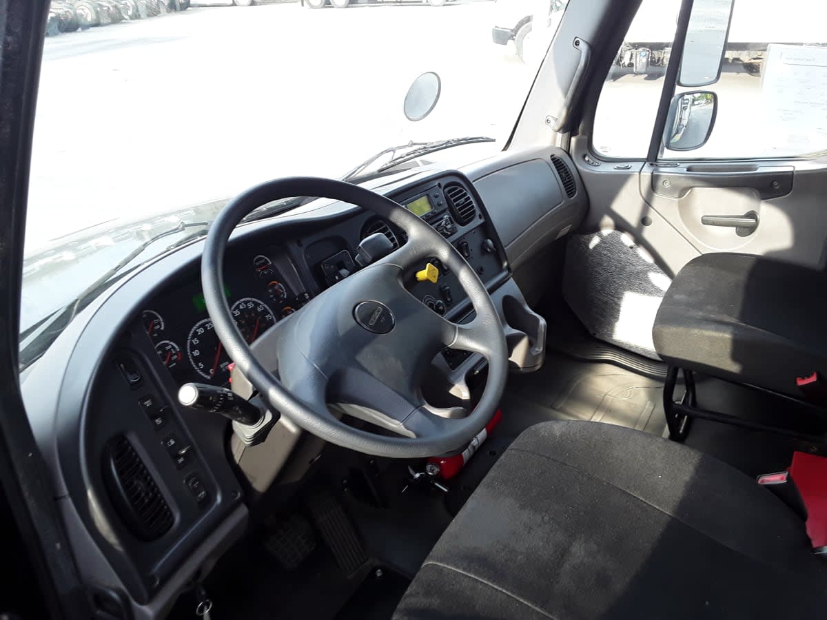 2018 Freightliner M2 106 680262