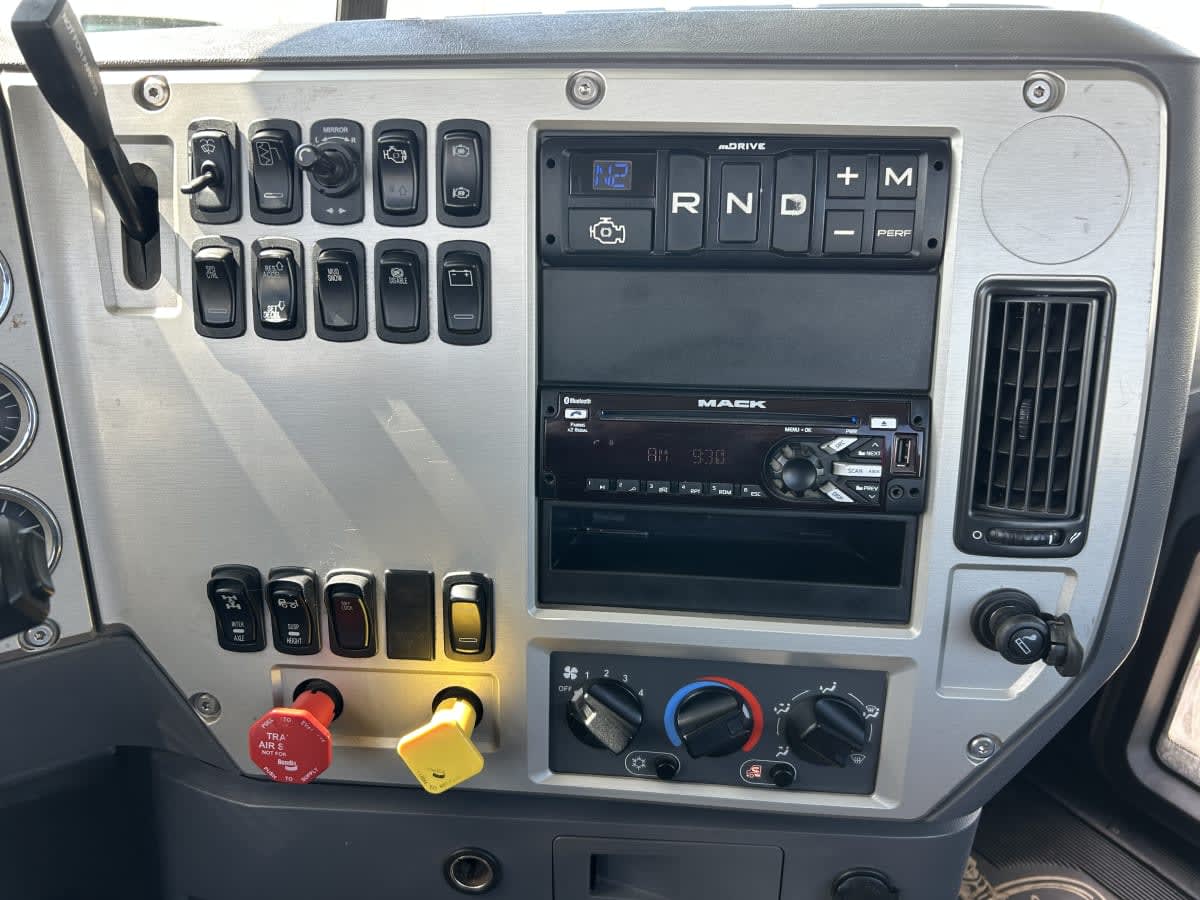 2018 Mack Trucks, Inc. GU814 (ST TRUCK) 680271