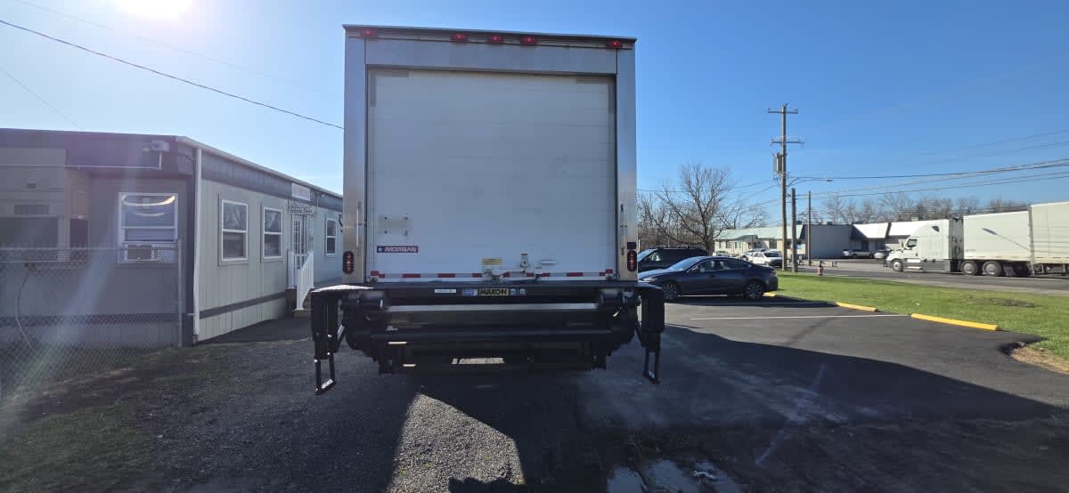 2018 Freightliner/Mercedes M2 106 680437