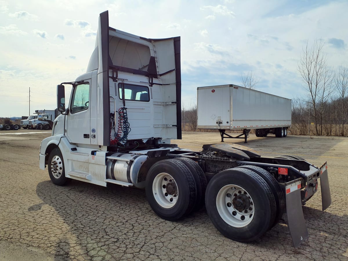 2017 Volvo VNL64T 680496