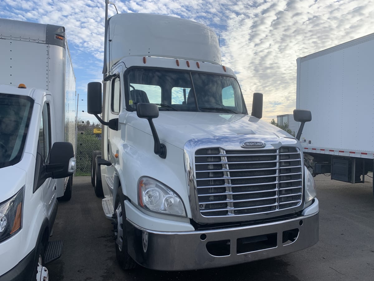 2017 Freightliner/Mercedes CASCADIA 125 680565