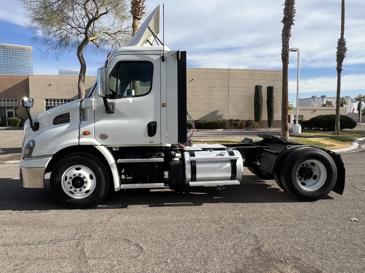 2017 Freightliner - image 7