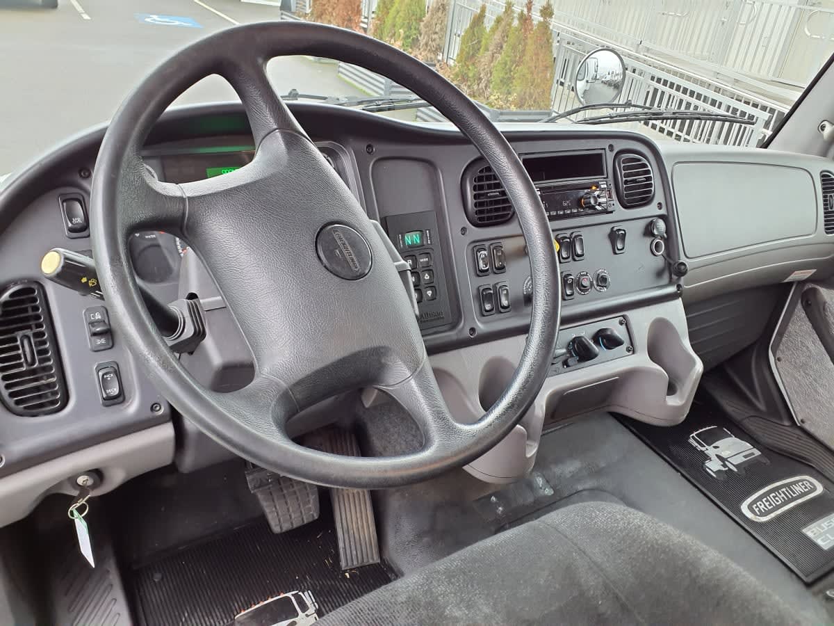 2018 Freightliner/Mercedes M2 106 680615