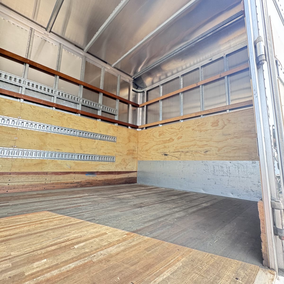 2017 Navistar International 4300 680621