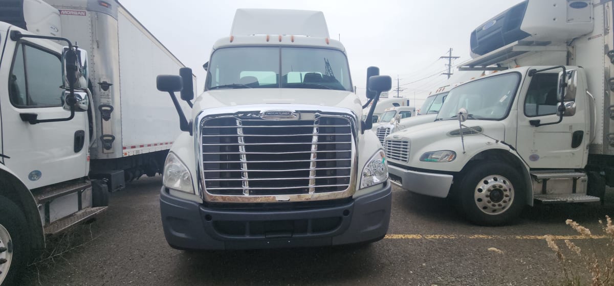 2017 Freightliner/Mercedes CASCADIA 113 680669