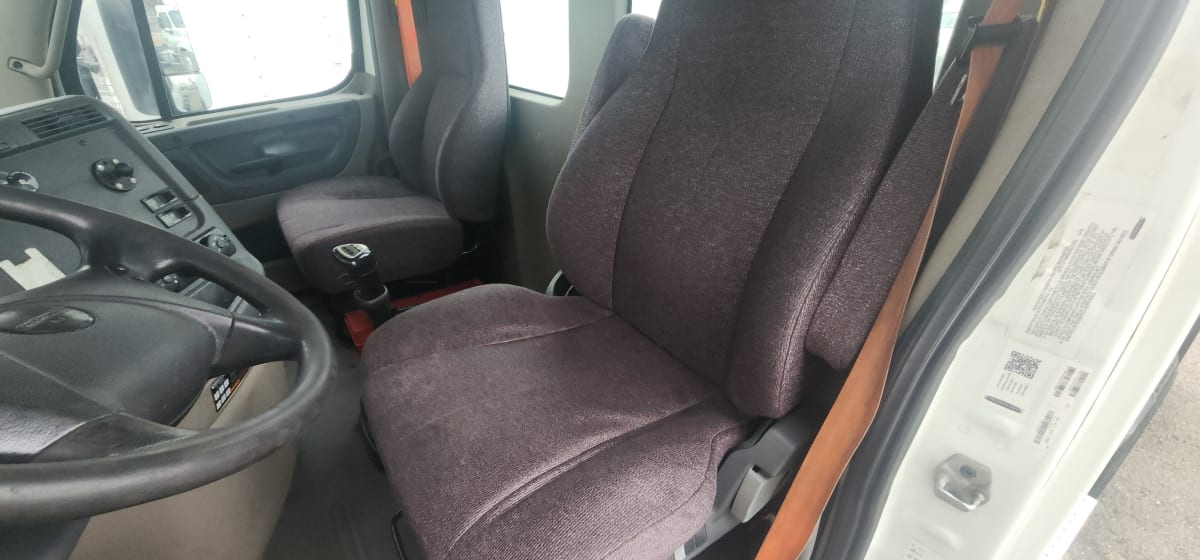 2017 Freightliner/Mercedes CASCADIA 113 680669
