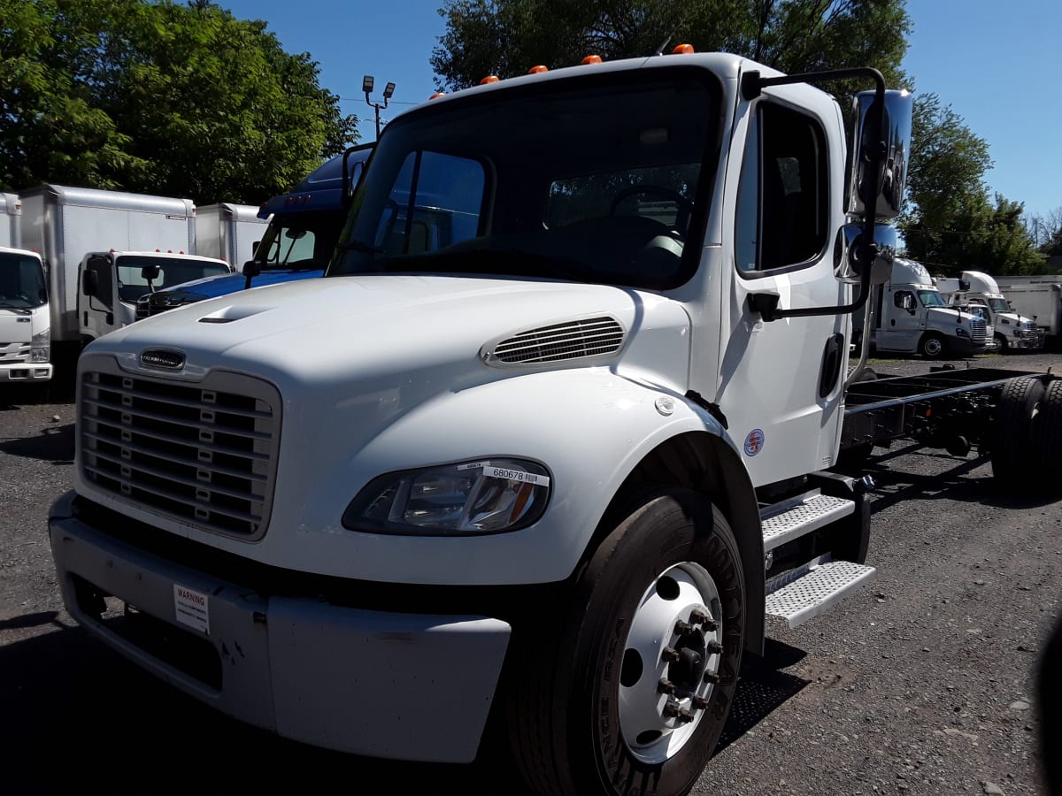 2018 Freightliner/Mercedes M2 106 680678