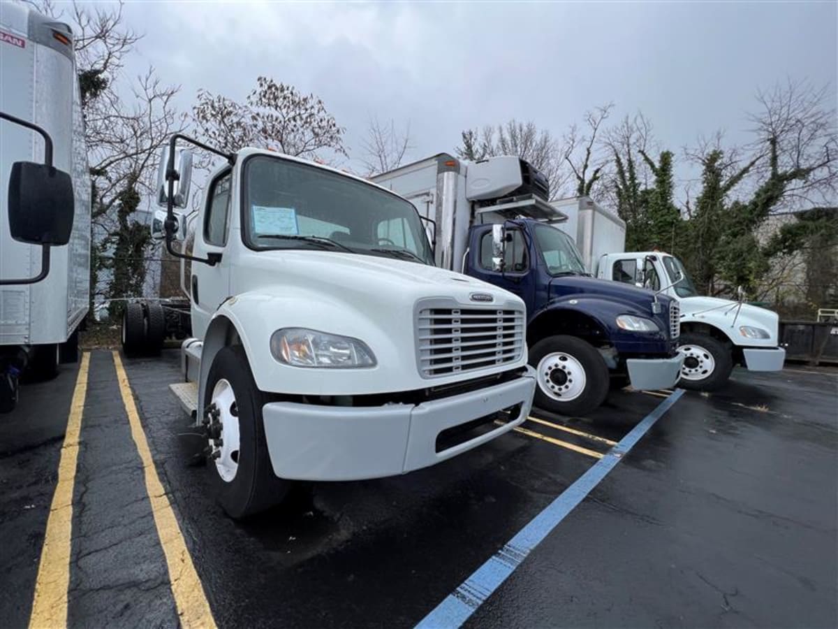 2018 Freightliner/Mercedes M2 106 680689