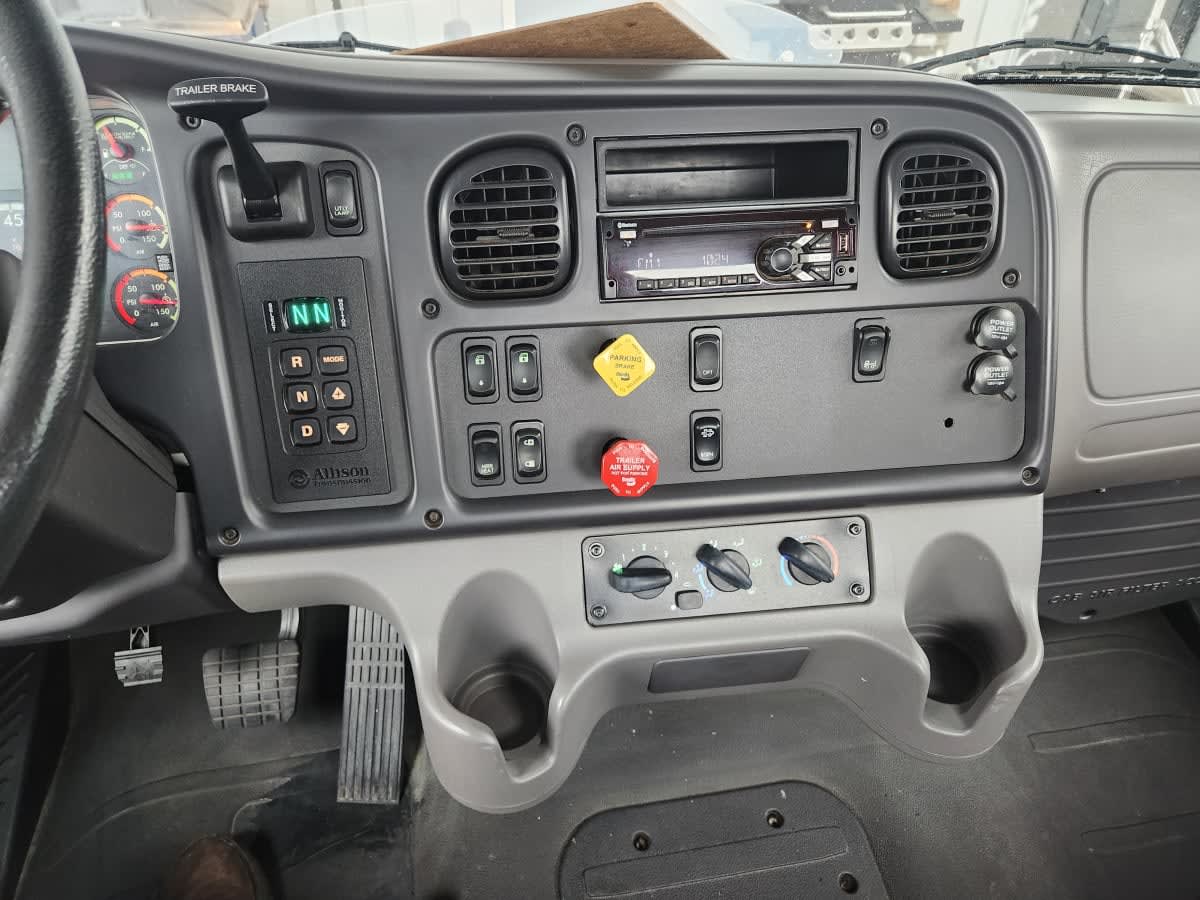 2018 Freightliner/Mercedes M2 106 680808