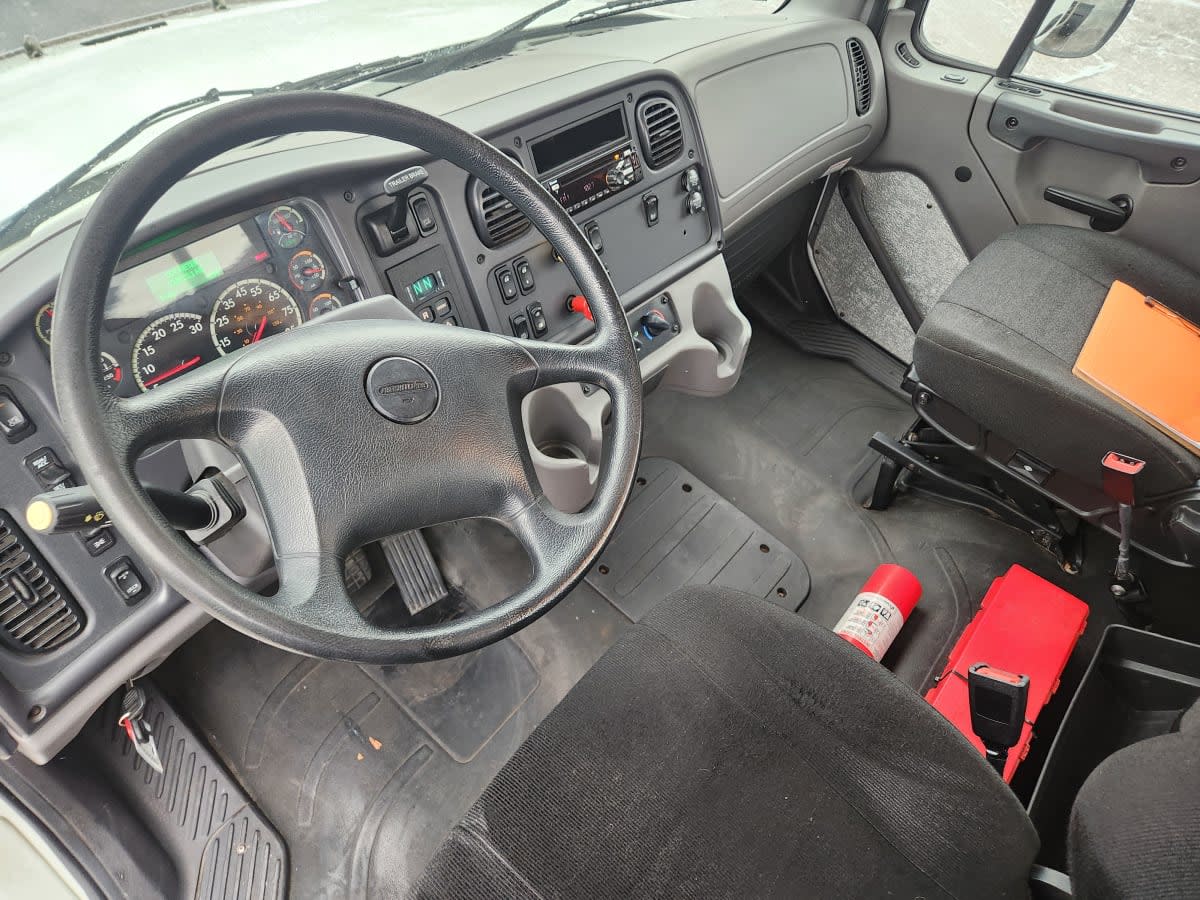 2018 Freightliner/Mercedes M2 106 680808