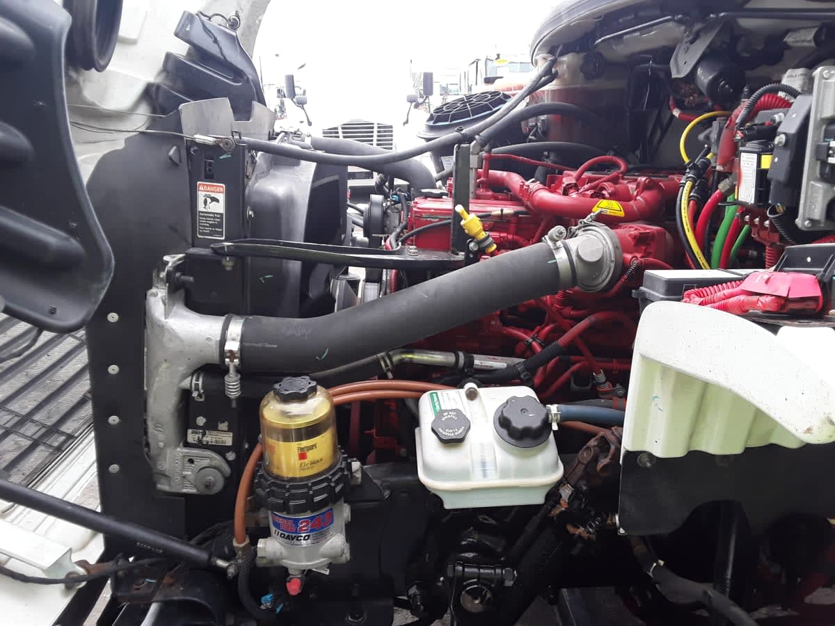 2018 Freightliner/Mercedes M2 106 680888