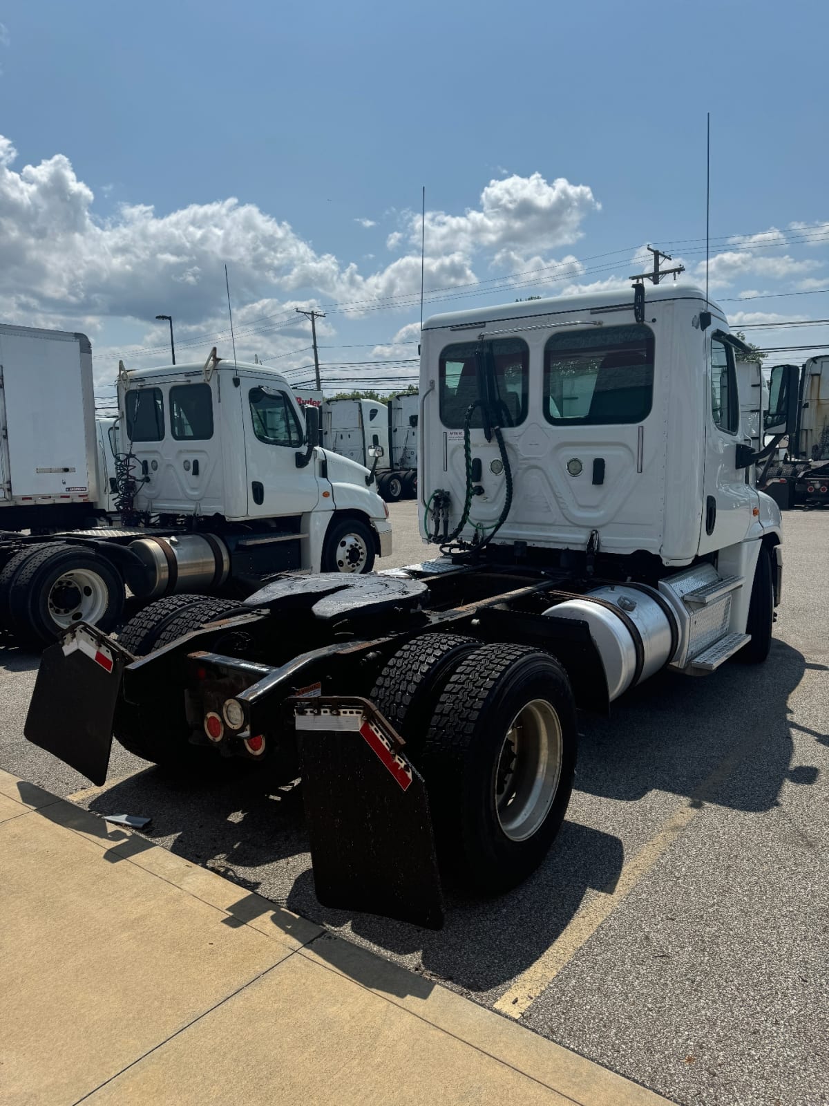 2017 Freightliner/Mercedes CASCADIA 125 680890