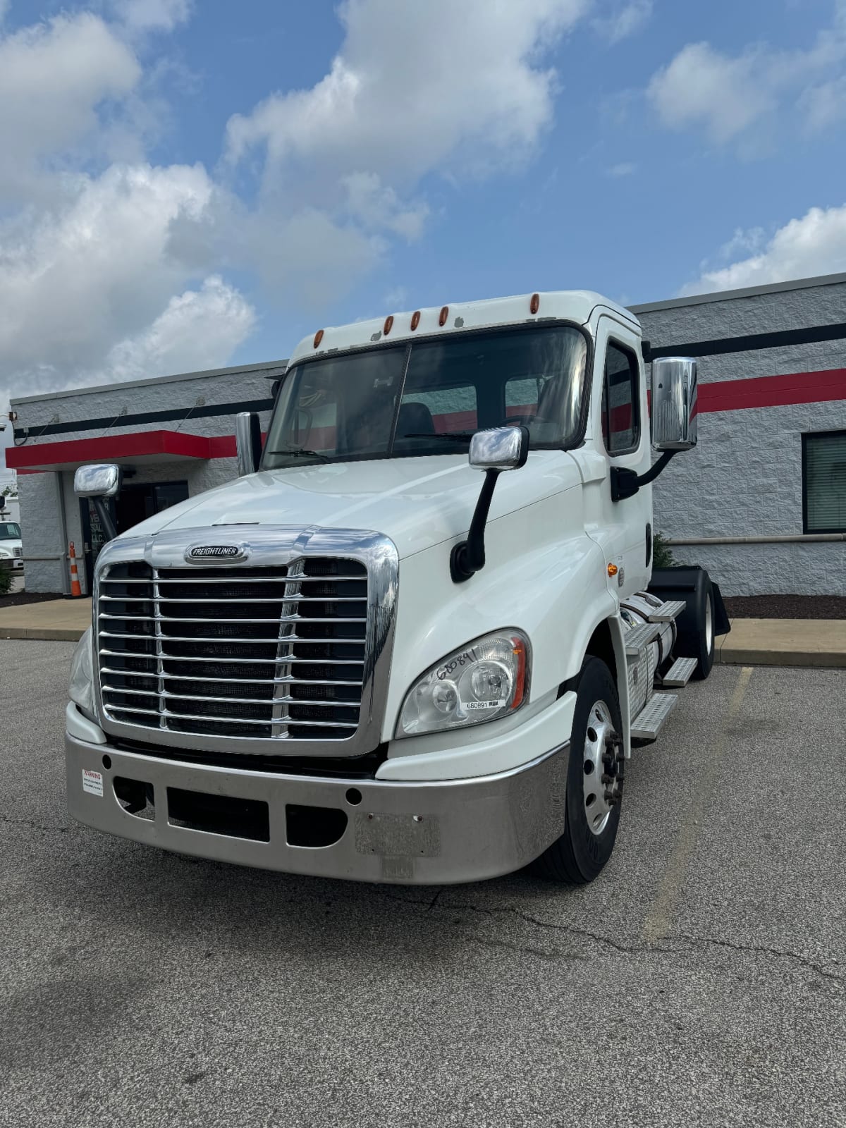 2017 Freightliner/Mercedes CASCADIA 125 680891