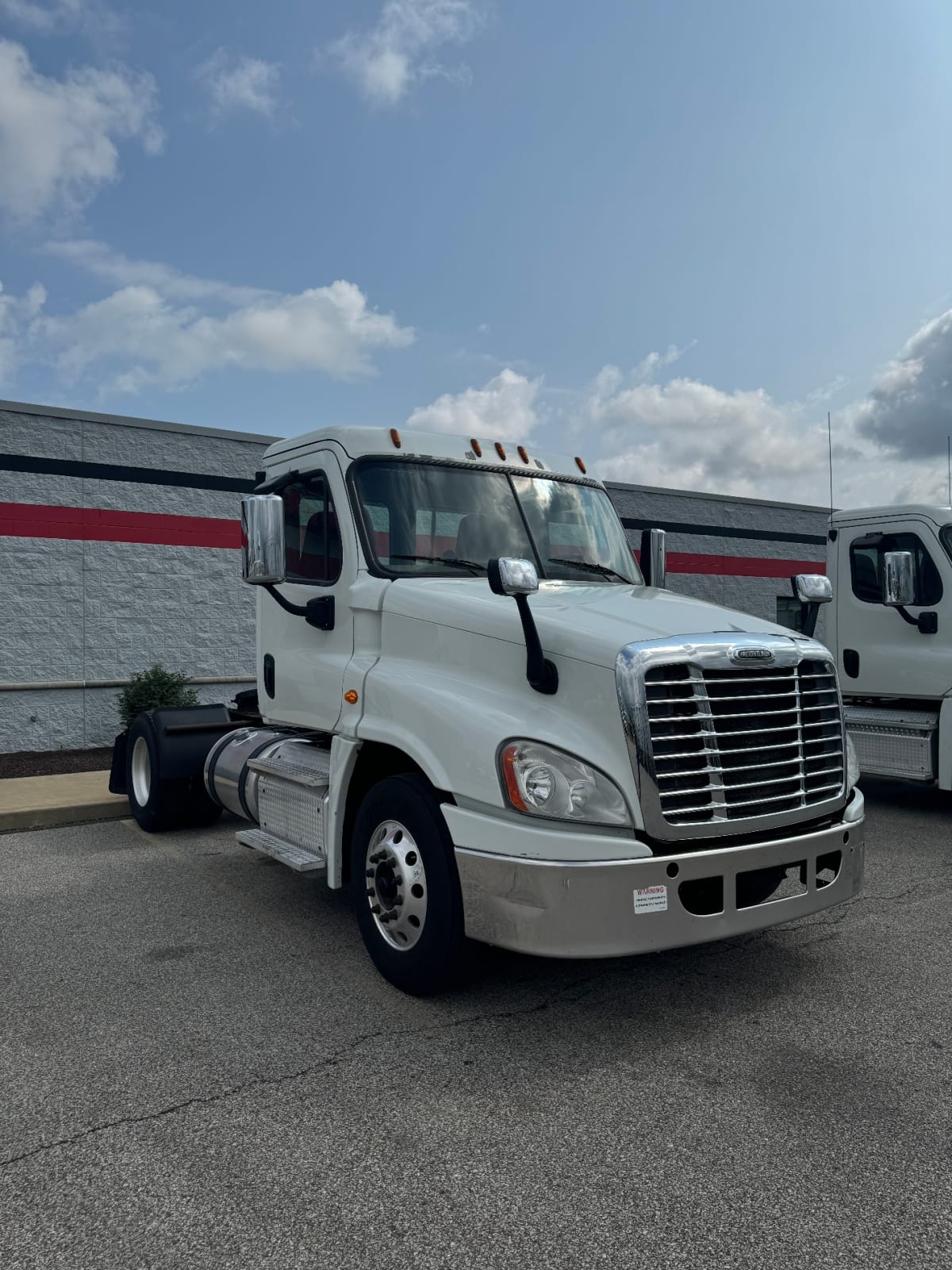 2017 Freightliner/Mercedes CASCADIA 125 680891