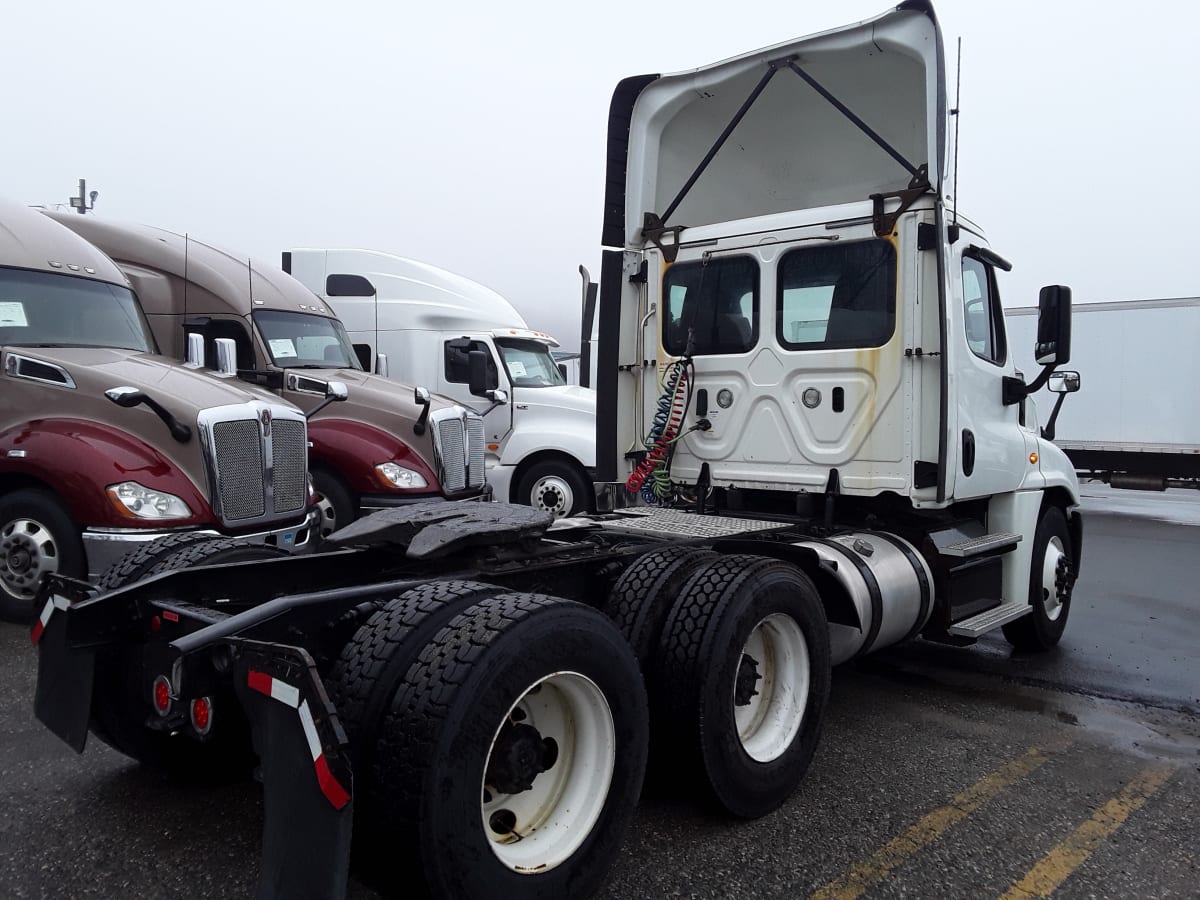 2017 Freightliner/Mercedes CASCADIA 125 680936