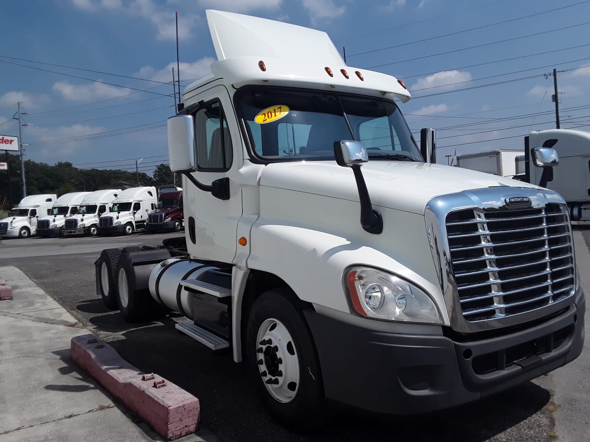 2017 Freightliner/Mercedes CASCADIA 125 680959