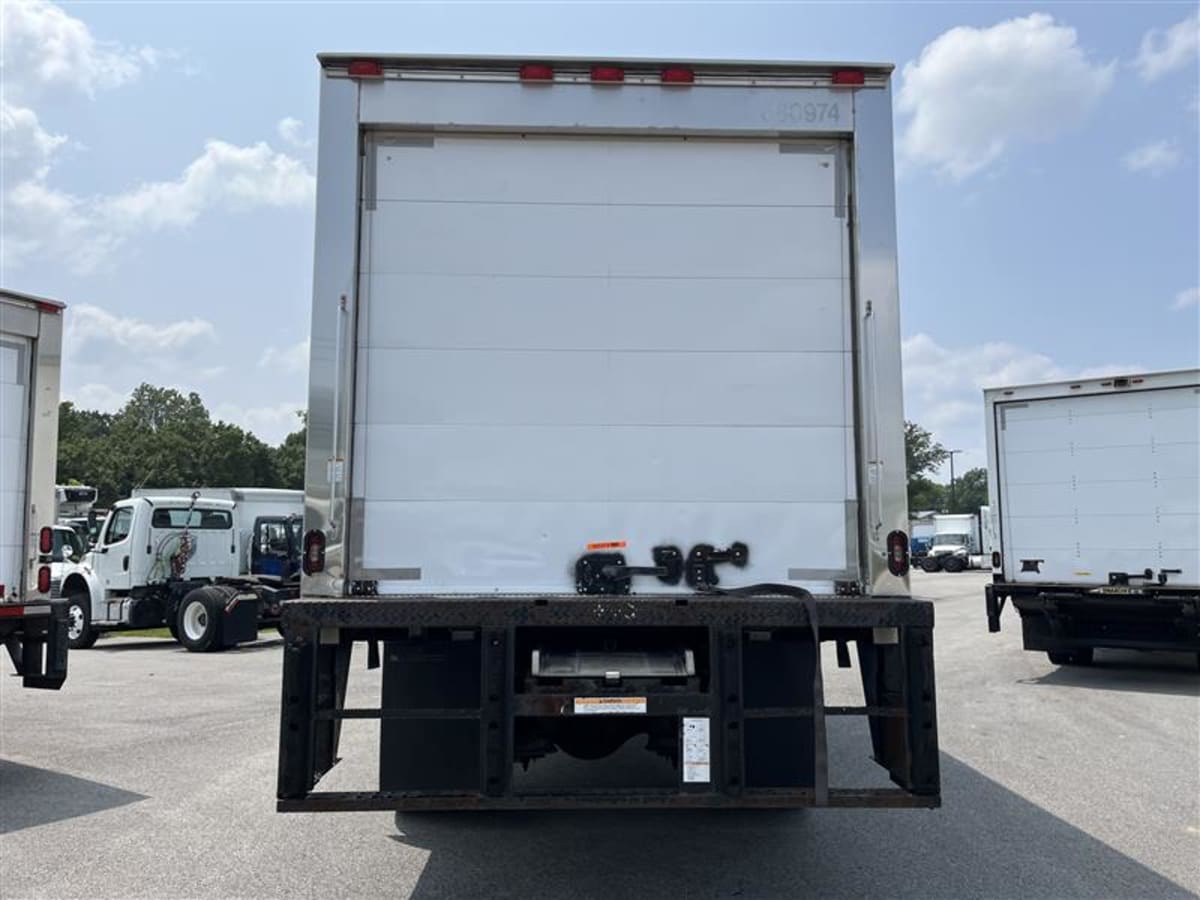 2018 Freightliner M2 106 680974