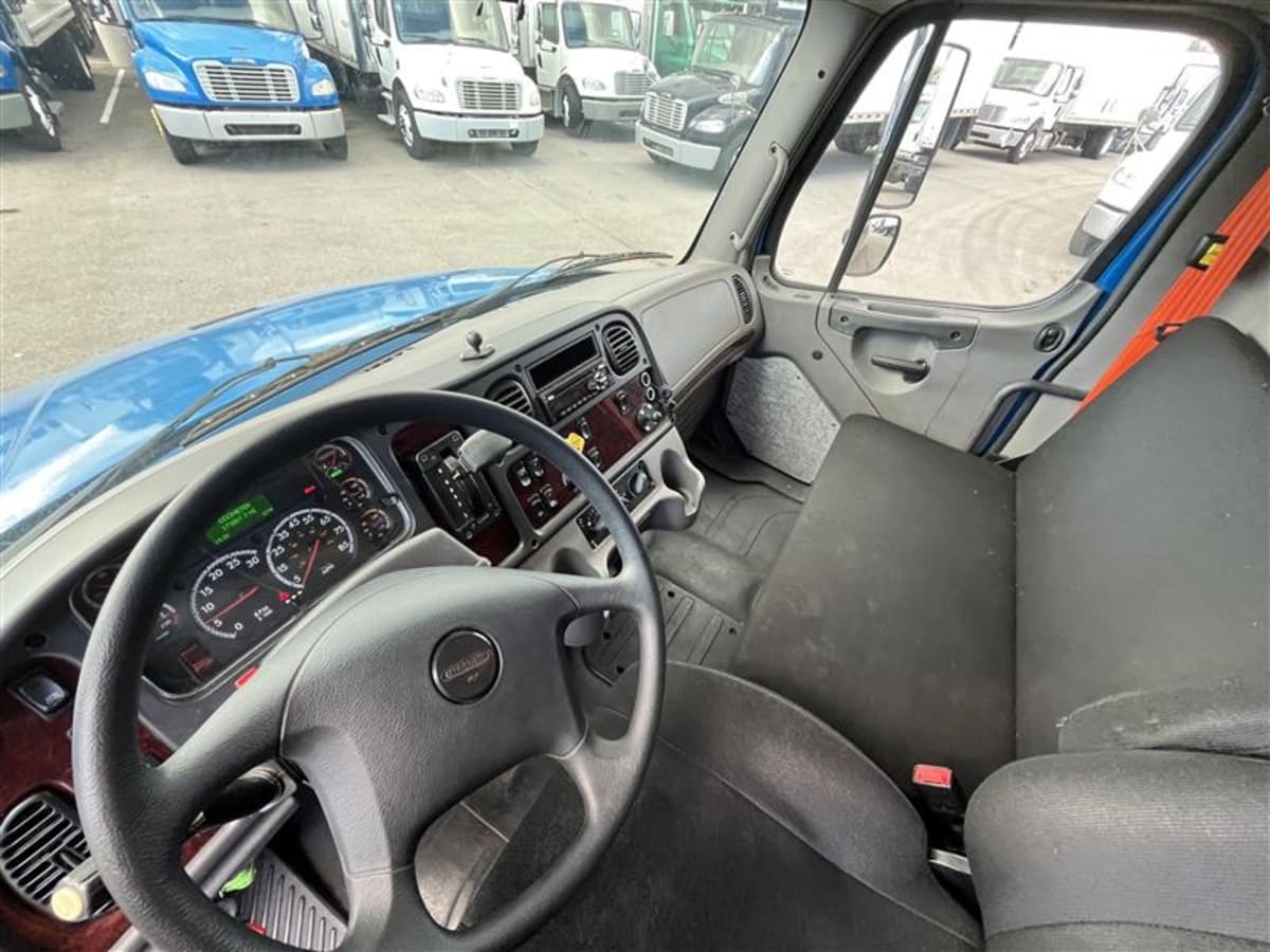 2018 Freightliner/Mercedes M2 106 680978