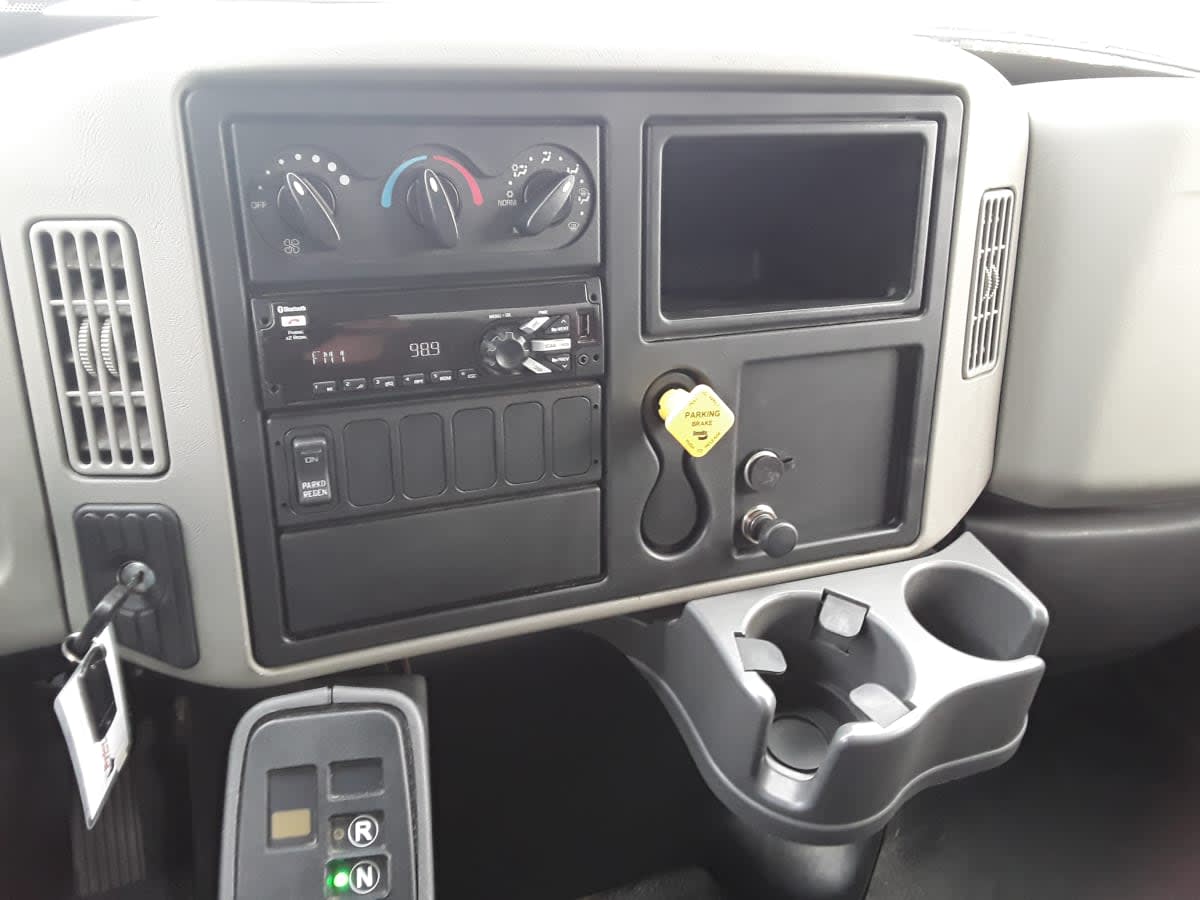 2017 Navistar International 4300 680992