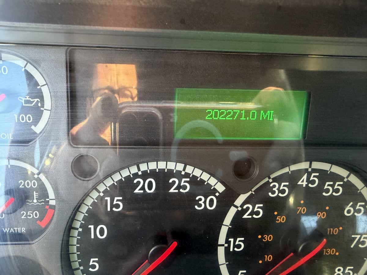 2018 Freightliner/Mercedes CASCADIA 125 681072