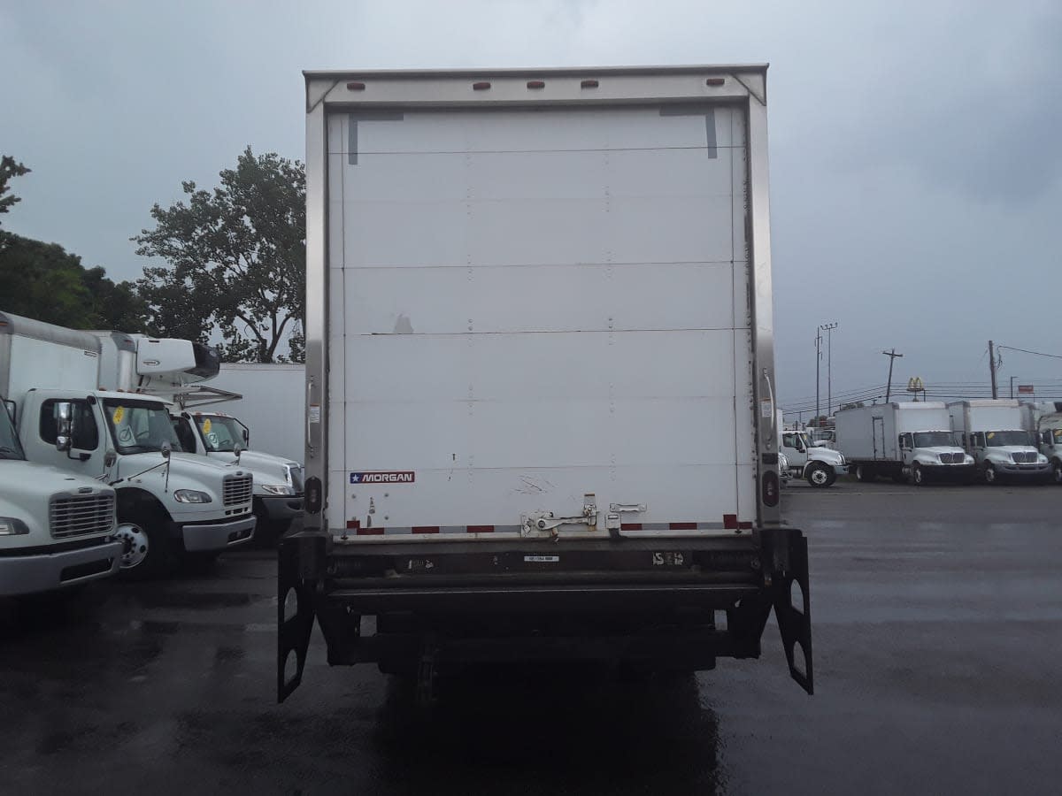 2018 Freightliner M2 106 in La Vergne, TN — photo 5