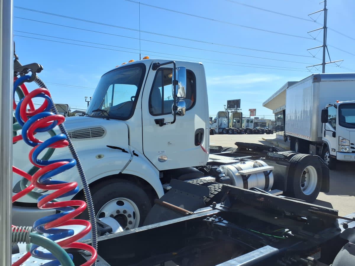 2018 Freightliner/Mercedes M2-112 681119