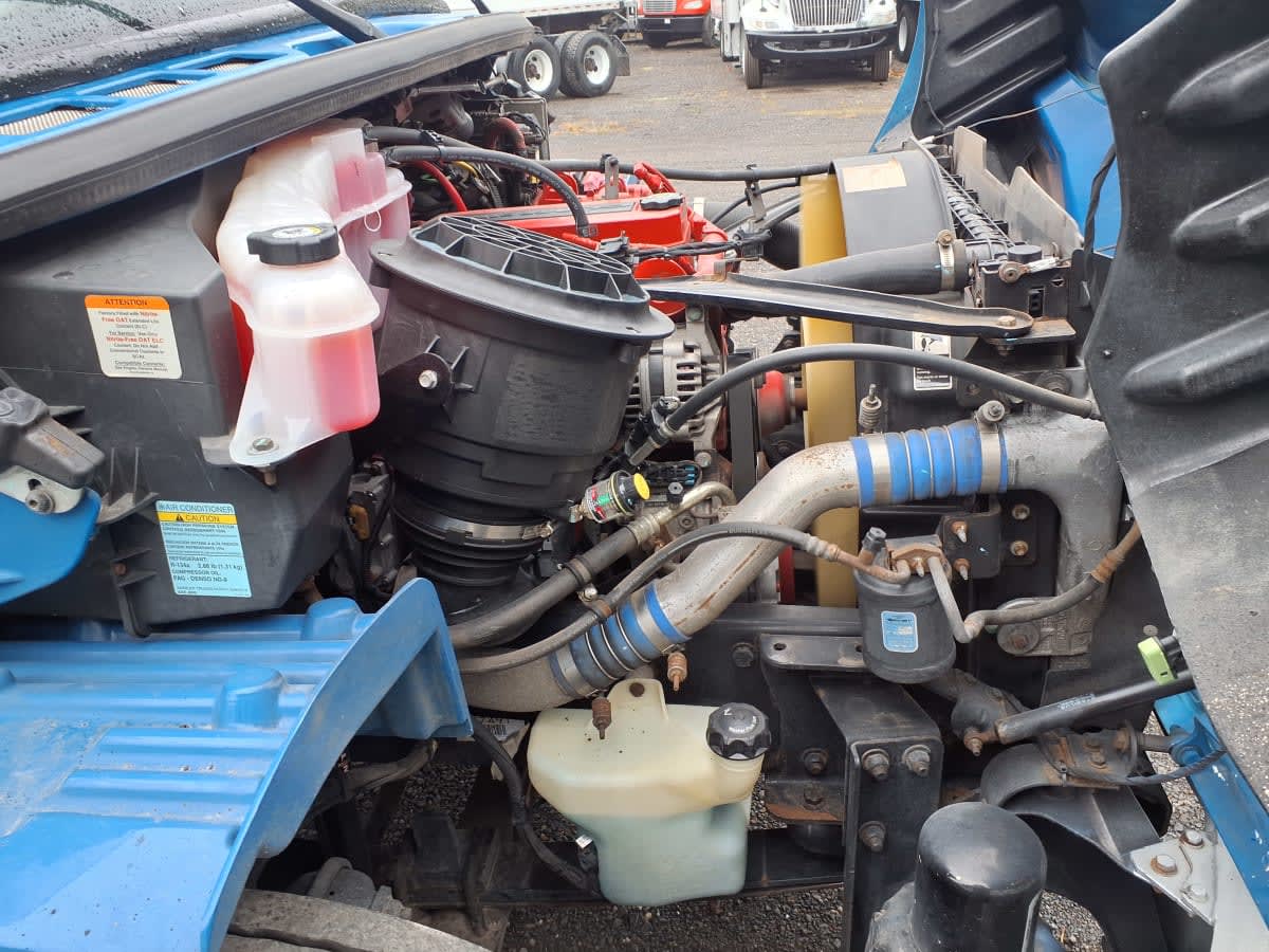 2018 Freightliner/Mercedes M2 106 681129