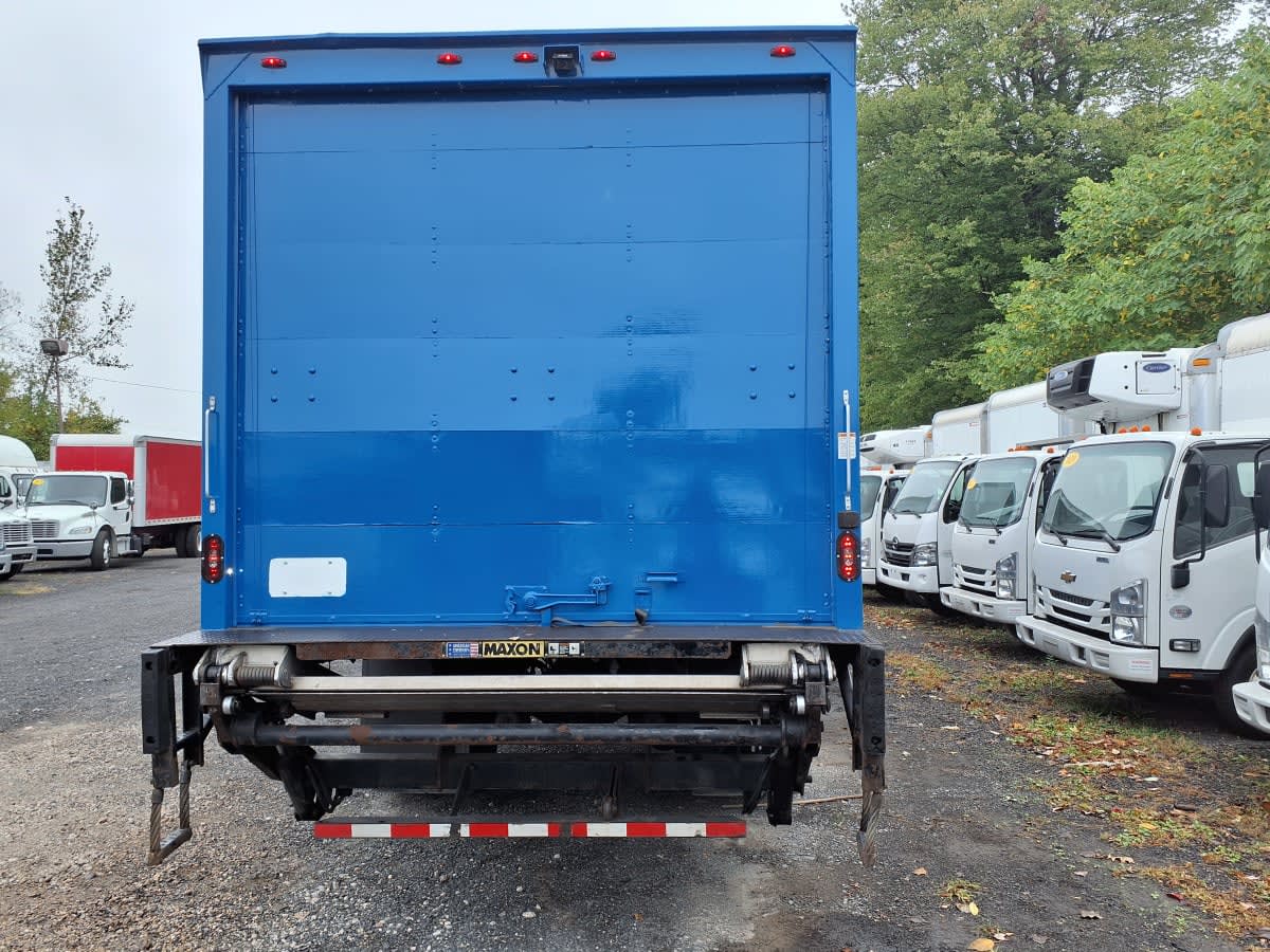 2018 Freightliner/Mercedes M2 106 681129