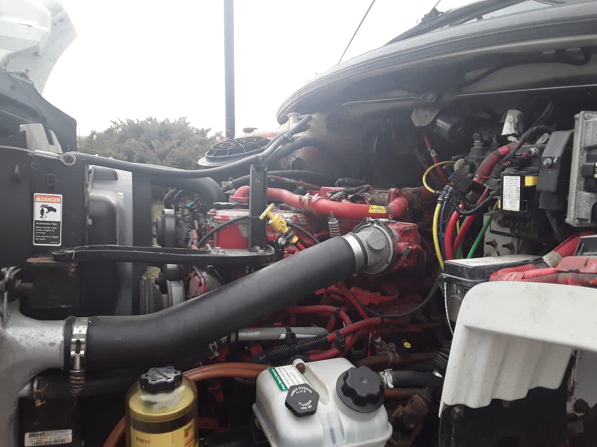 2018 Freightliner/Mercedes M2 106 681137