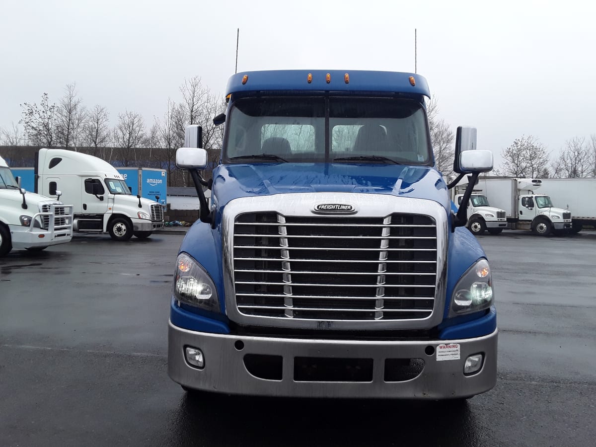 2018 Freightliner/Mercedes CASCADIA 125 681219