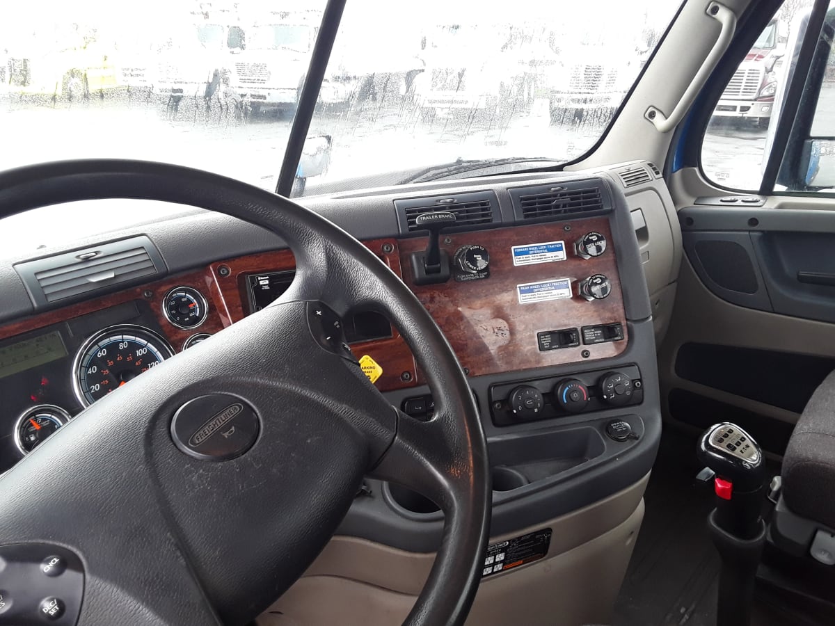 2018 Freightliner/Mercedes CASCADIA 125 681219