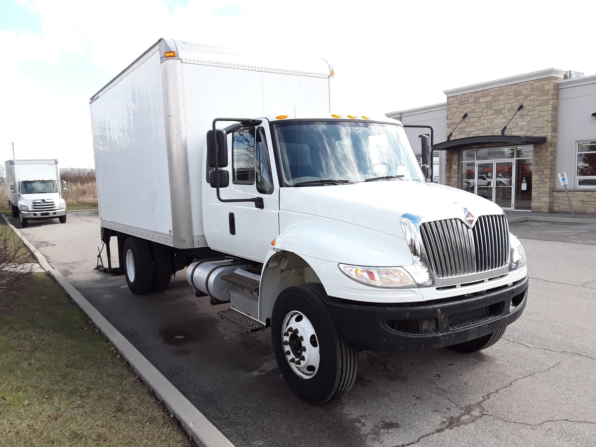 2018 Navistar International 4300 SBA 681248