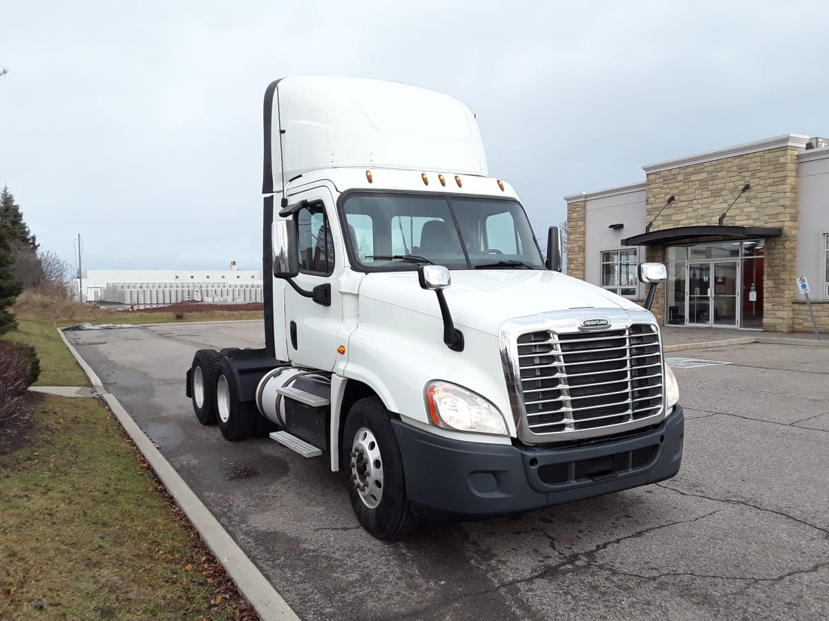2018 Freightliner/Mercedes CASCADIA 125 681381