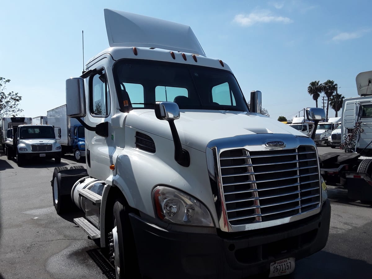 2017 Freightliner/Mercedes CASCADIA 113 681403