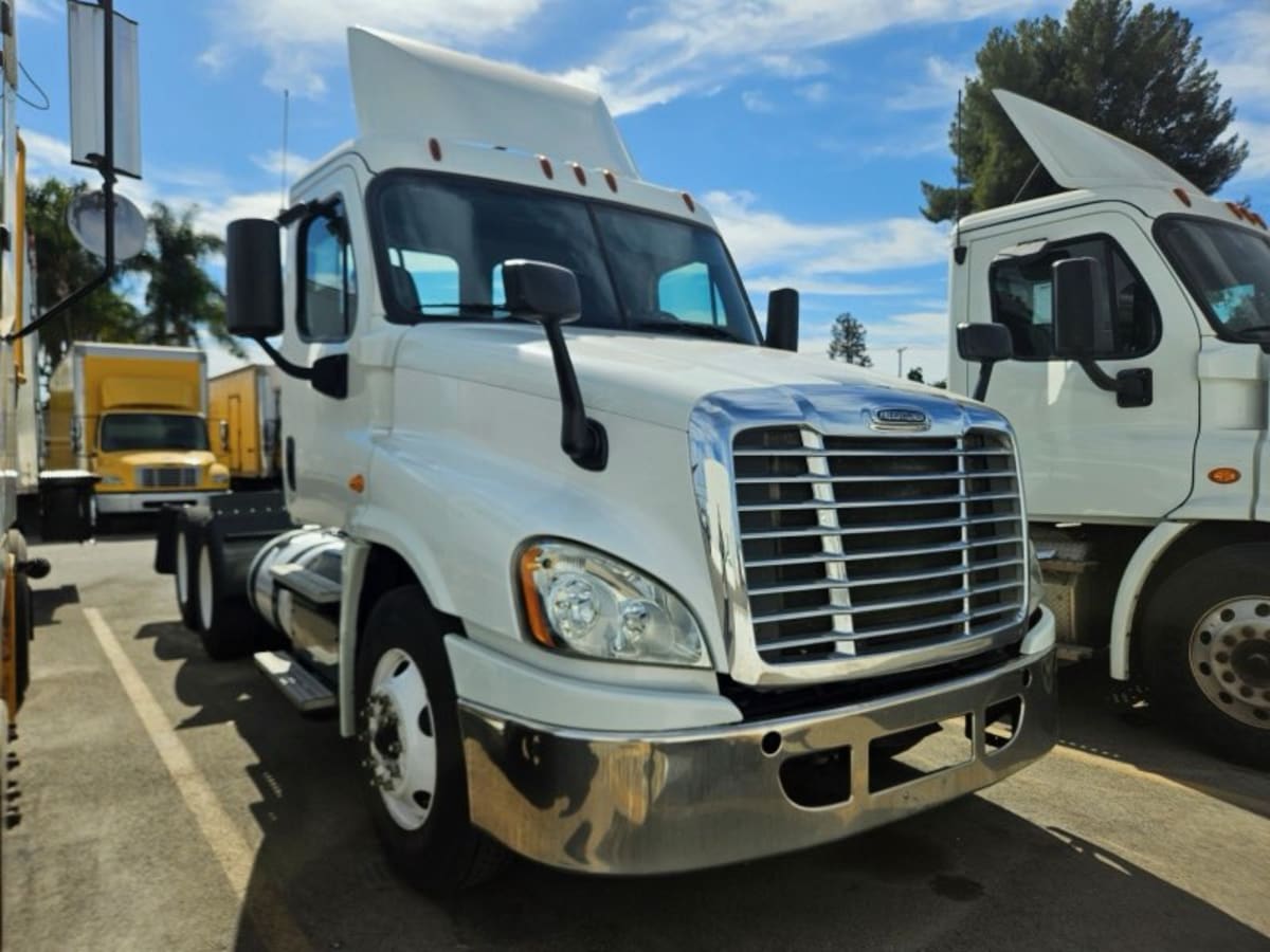 2018 Freightliner/Mercedes CASCADIA 125 681456 2018 Freightliner/Mercedes CASCADIA 125 681456