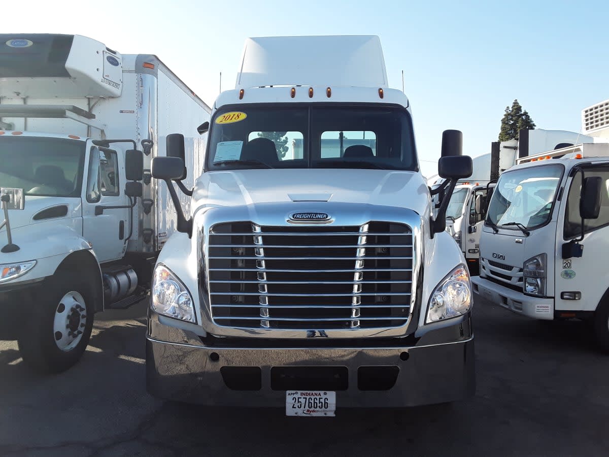 2018 Freightliner - image 2