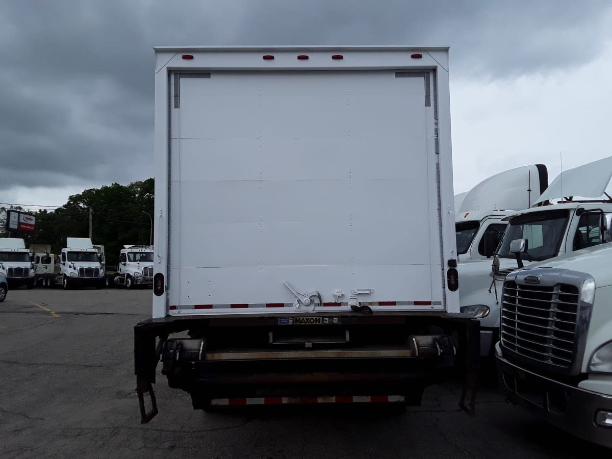 2018 Freightliner/Mercedes M2 106 681521