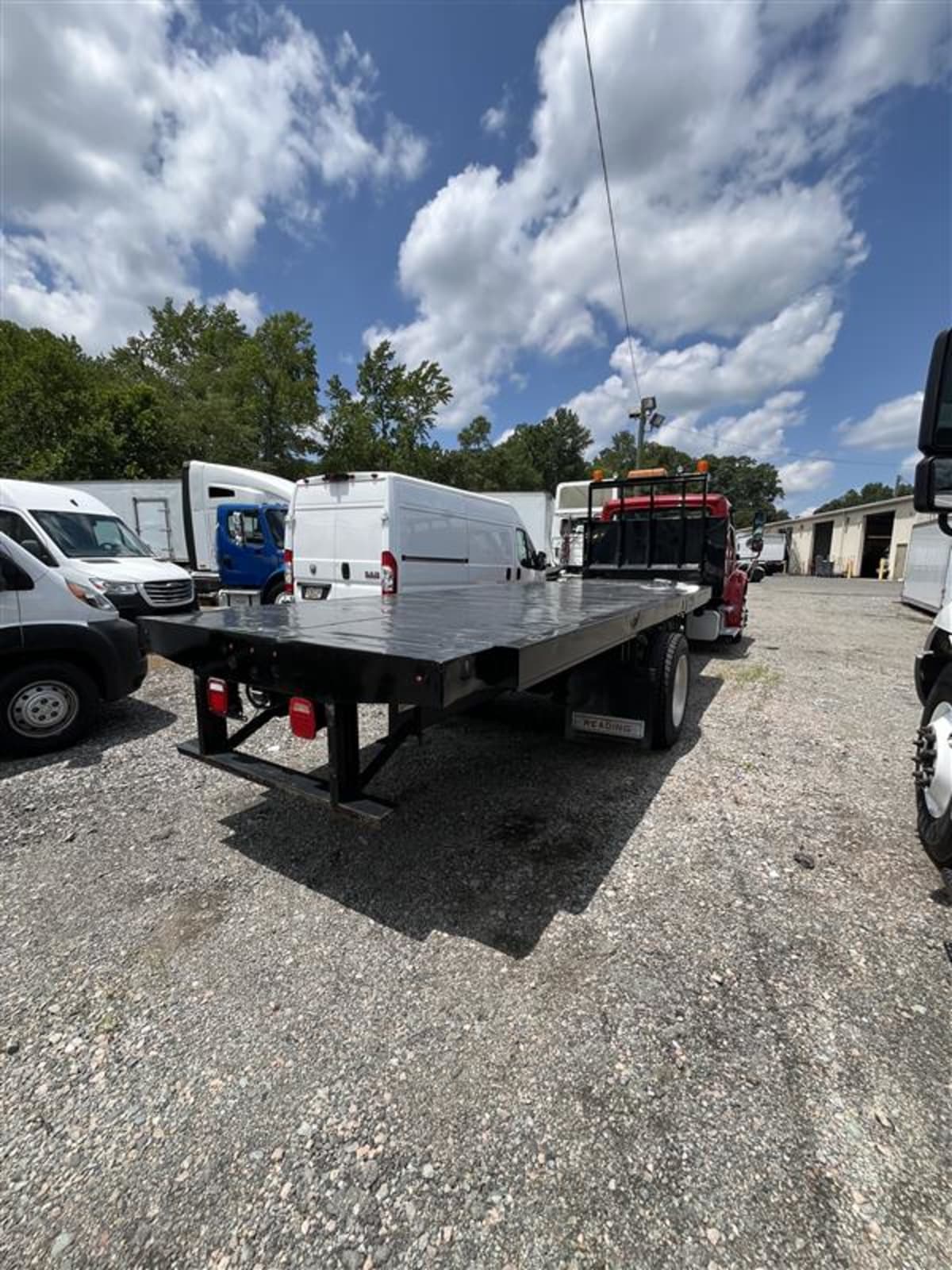 2018 Freightliner M2 106 681547