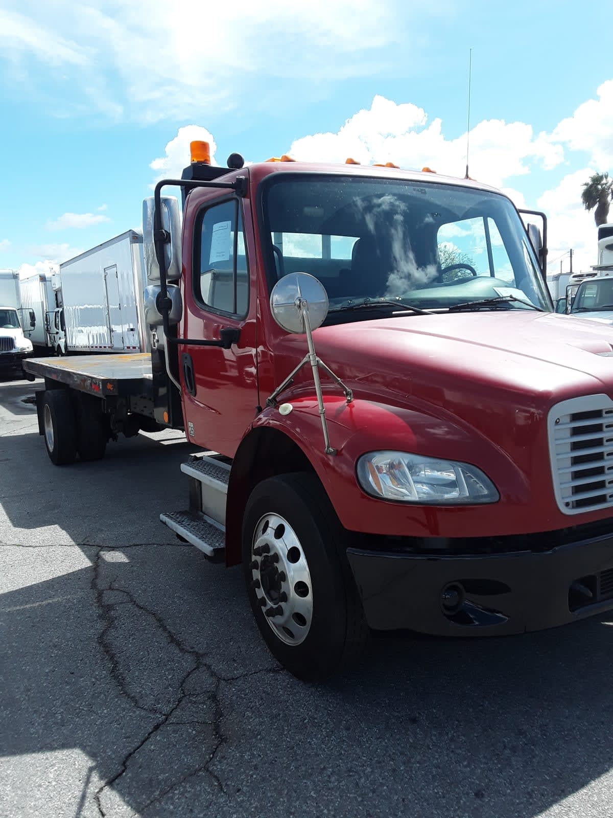 2018 Freightliner M2 106 681551