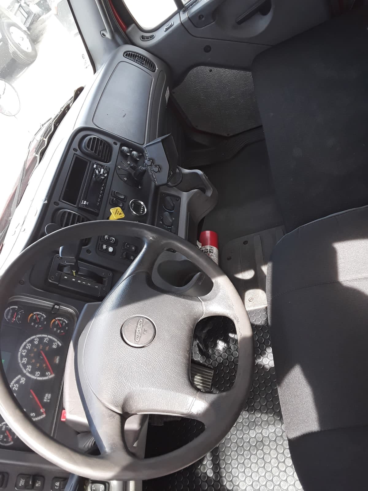 2018 Freightliner M2 106 681551