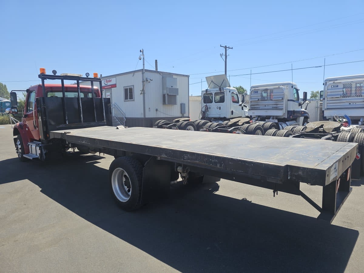 2018 Freightliner M2 106 681561