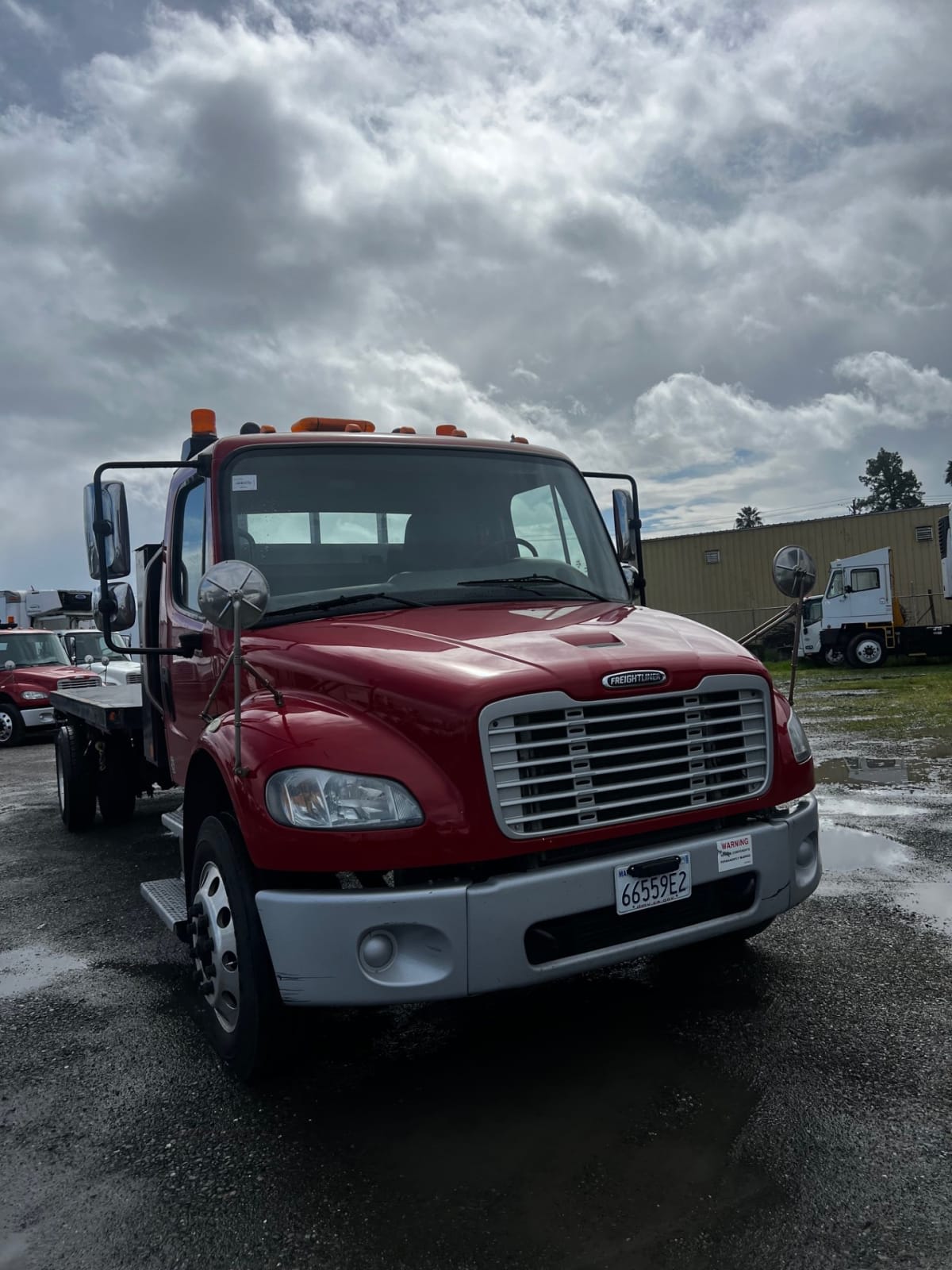 2018 Freightliner/Mercedes M2 106 681569