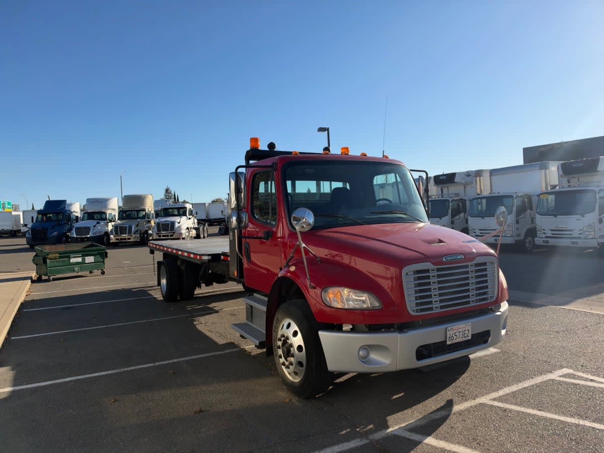 2018 Freightliner/Mercedes M2 106 681572