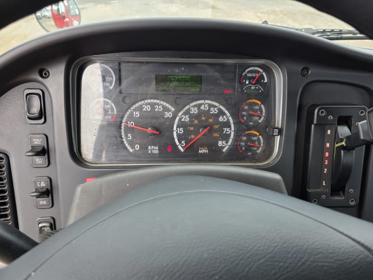 2018 Freightliner M2 106 681602