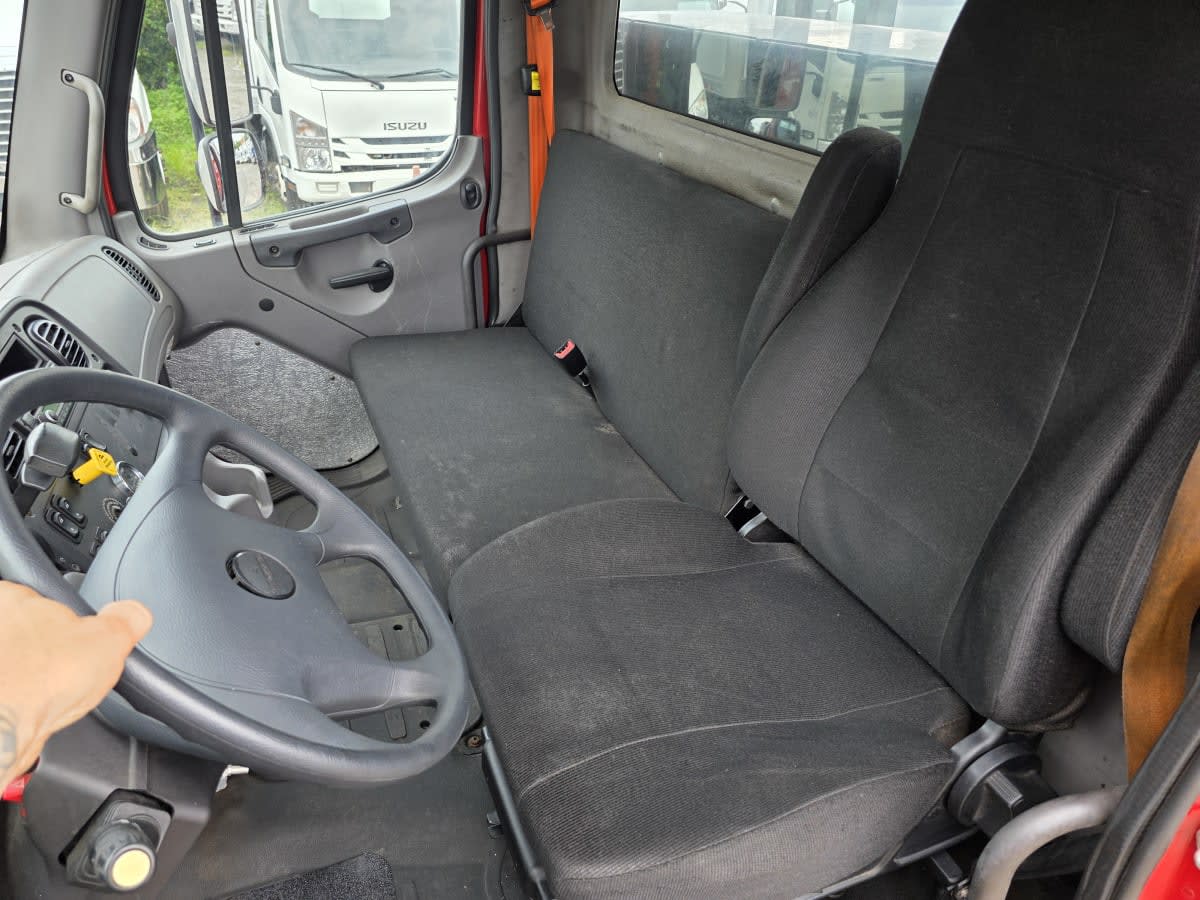 2018 Freightliner M2 106 681602