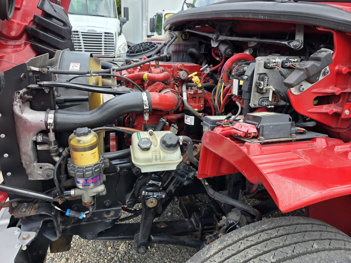 2018 Freightliner M2 106 681602