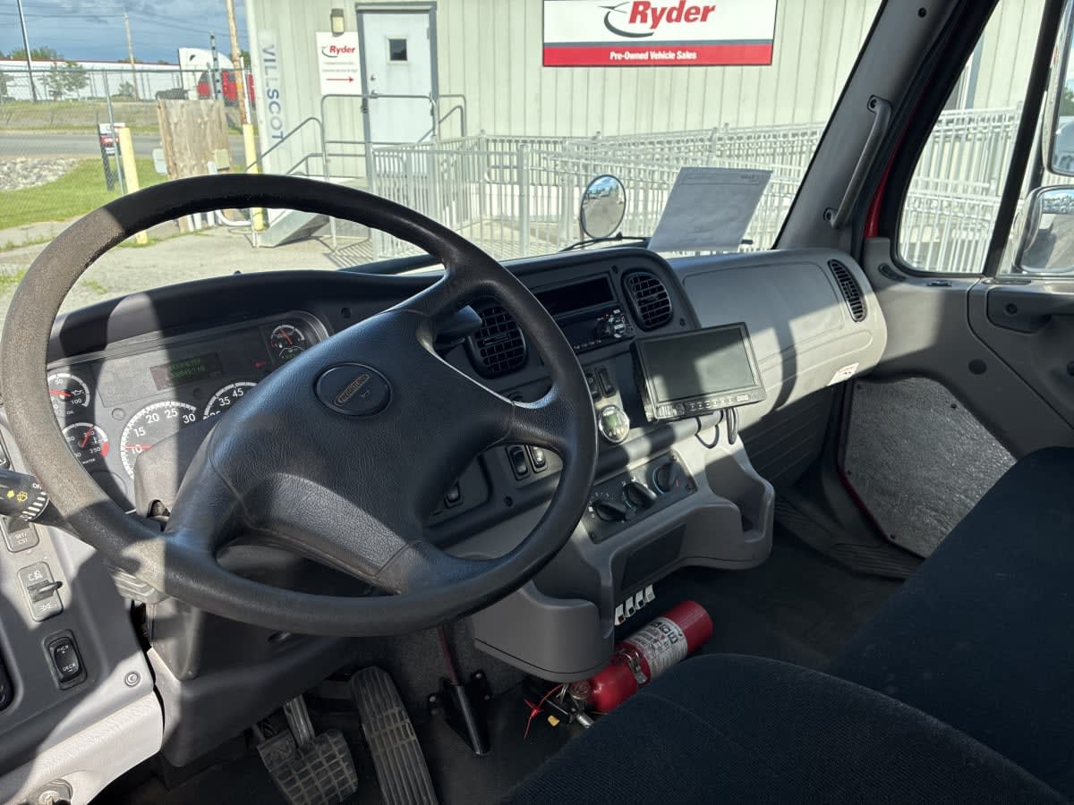 2018 Freightliner/Mercedes M2 106 681608